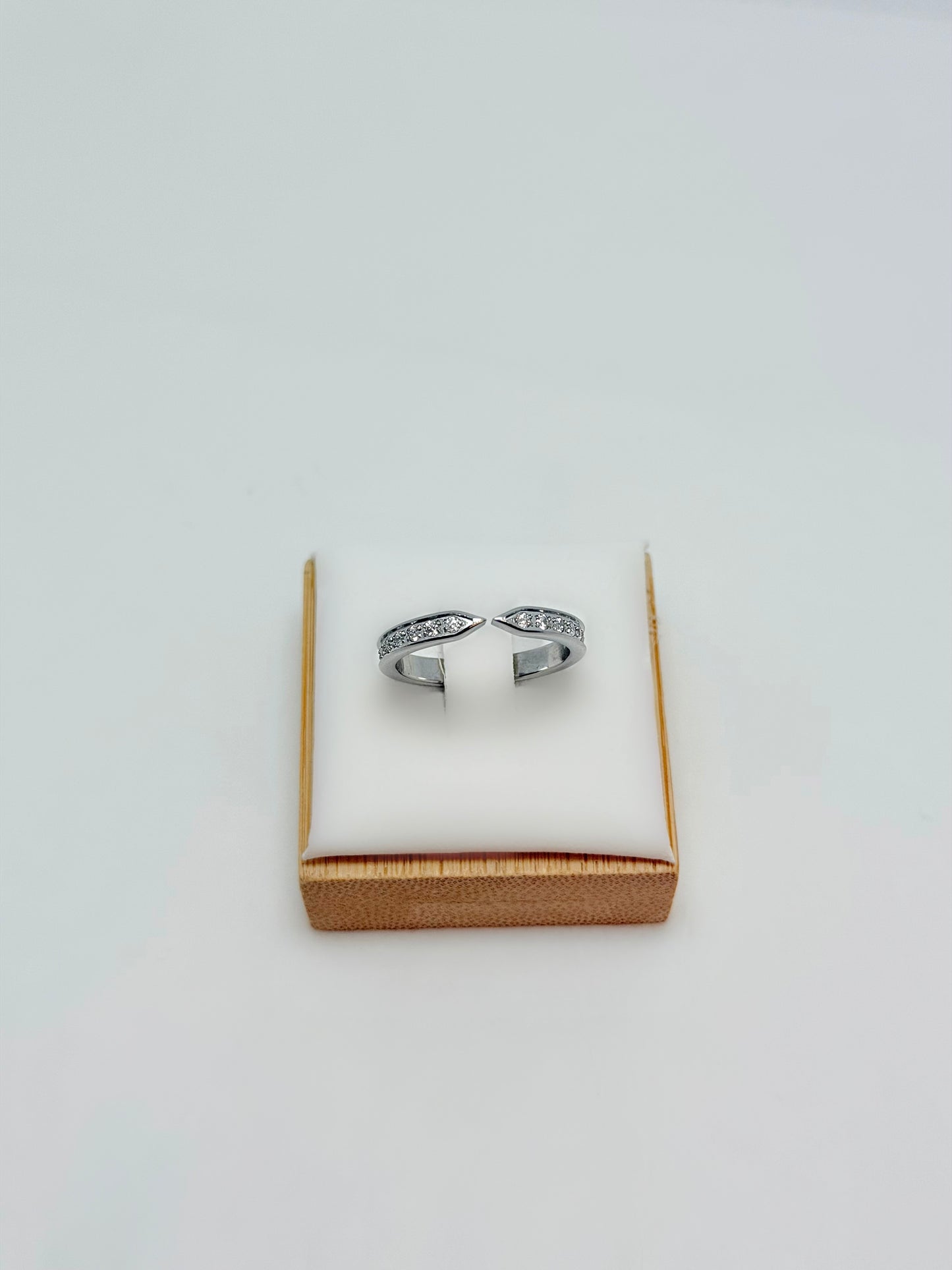 Auro Ring