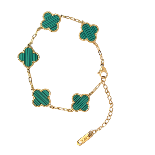 18K gold-plated clover bracelet with green enamel by Atelier Épure elegant, timeless, and effortlessly refined.