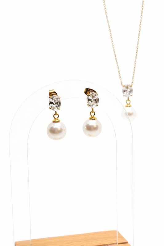 ZAFIRA Oval Earrings