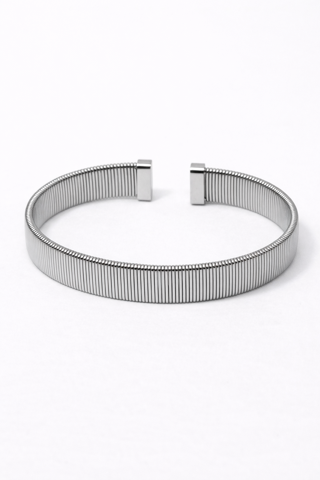 KYRÁ - Silver Bangle