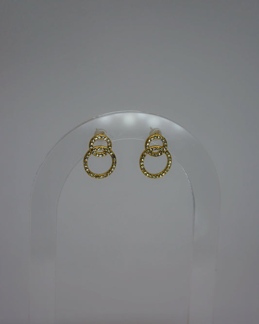 18K gold-plated halo earrings by Atelier Épure; elegant, timeless, and effortlessly refined.