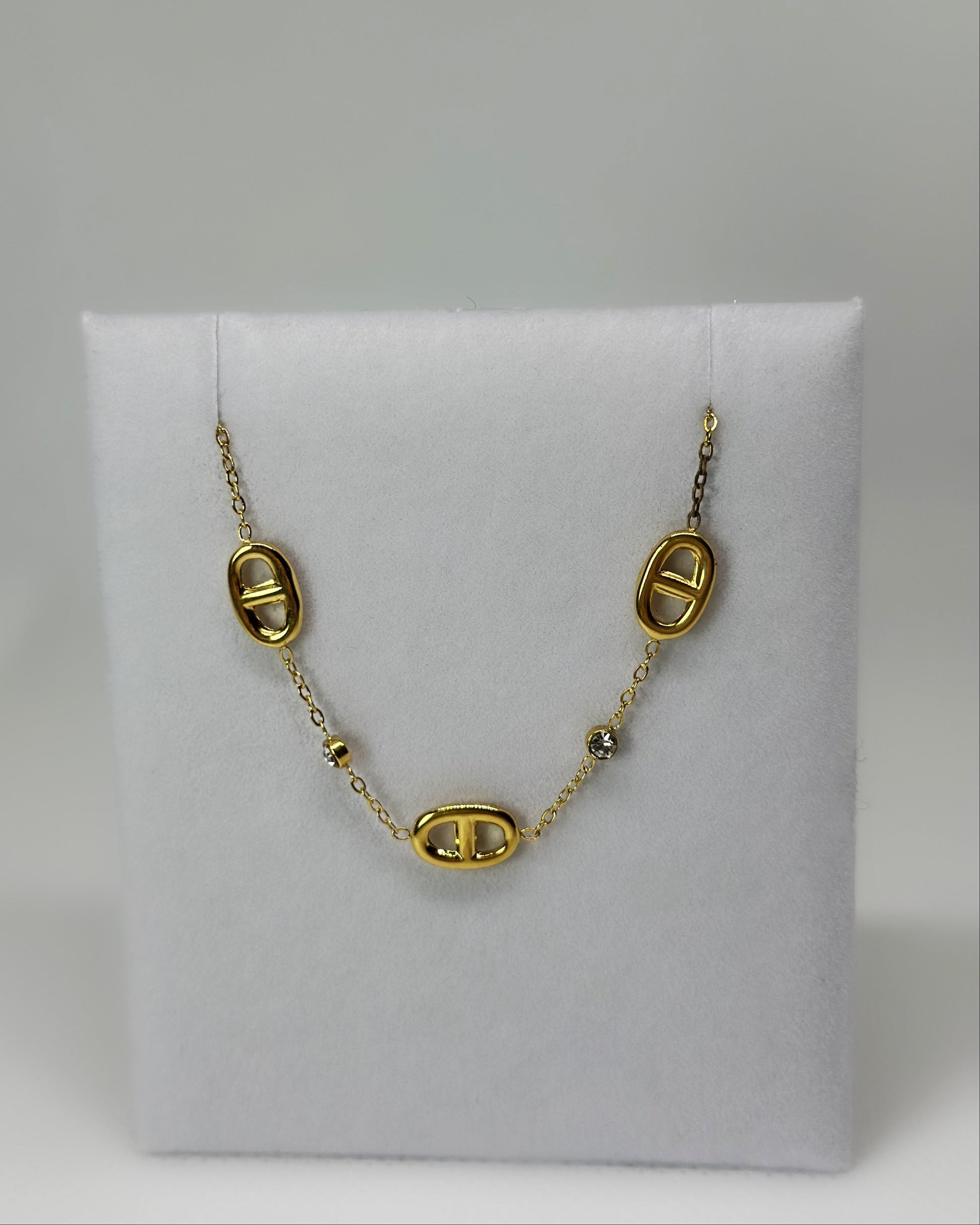 18K gold-plated bracelet by Atelier Épure refined, timeless, and effortlessly luxurious.